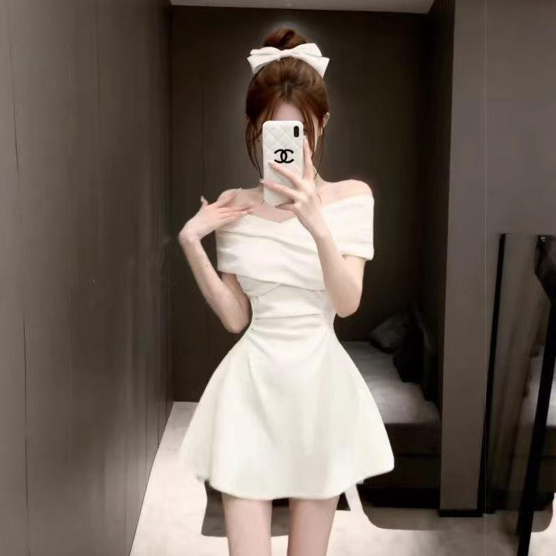 Little White Dress for Getting Married, High-End Luxury Niche Style, Rich Girl Korean Style Outfit, French Off-The-Shoulder Dress
