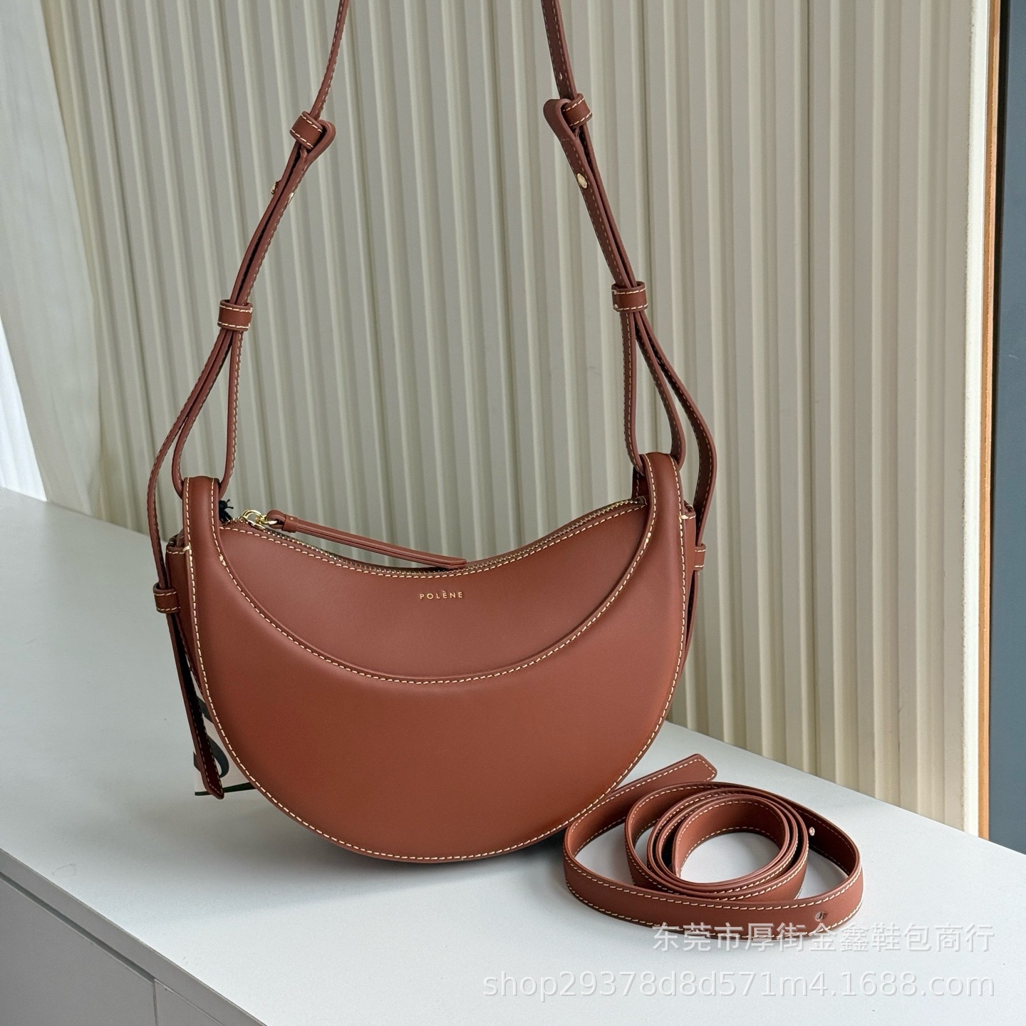 2025 French Luxury Niche Design New PO Trendy Crescent Shoulder Bag Women's Single Shoulder Crossbody Handbag - Thumbnail 8