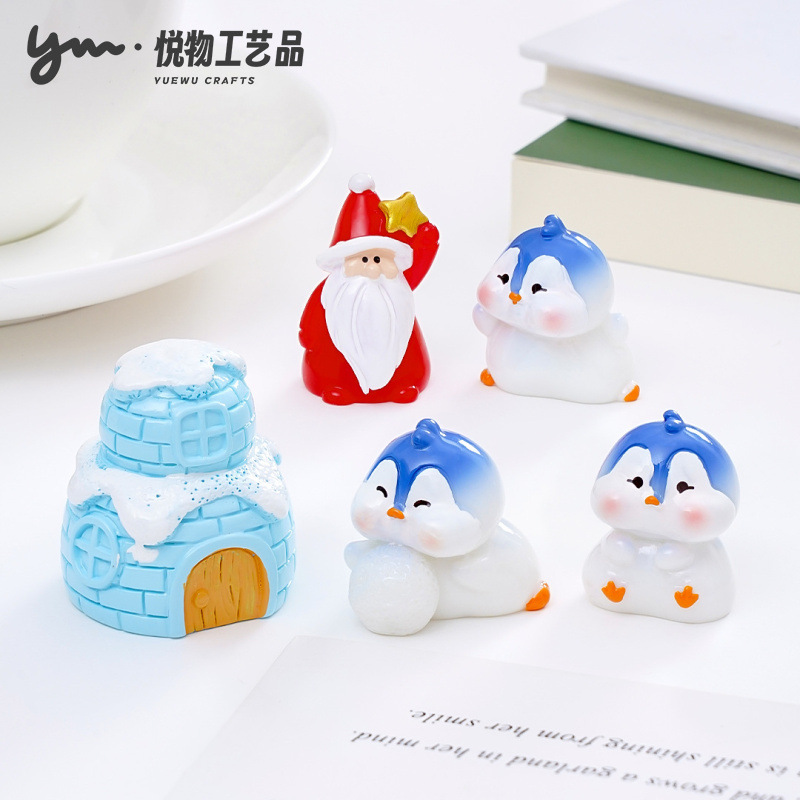 Cute Skiing Little Penguin Santa Claus Doll Cute DIY Decoration Accessories Car Desktop Small Ornaments