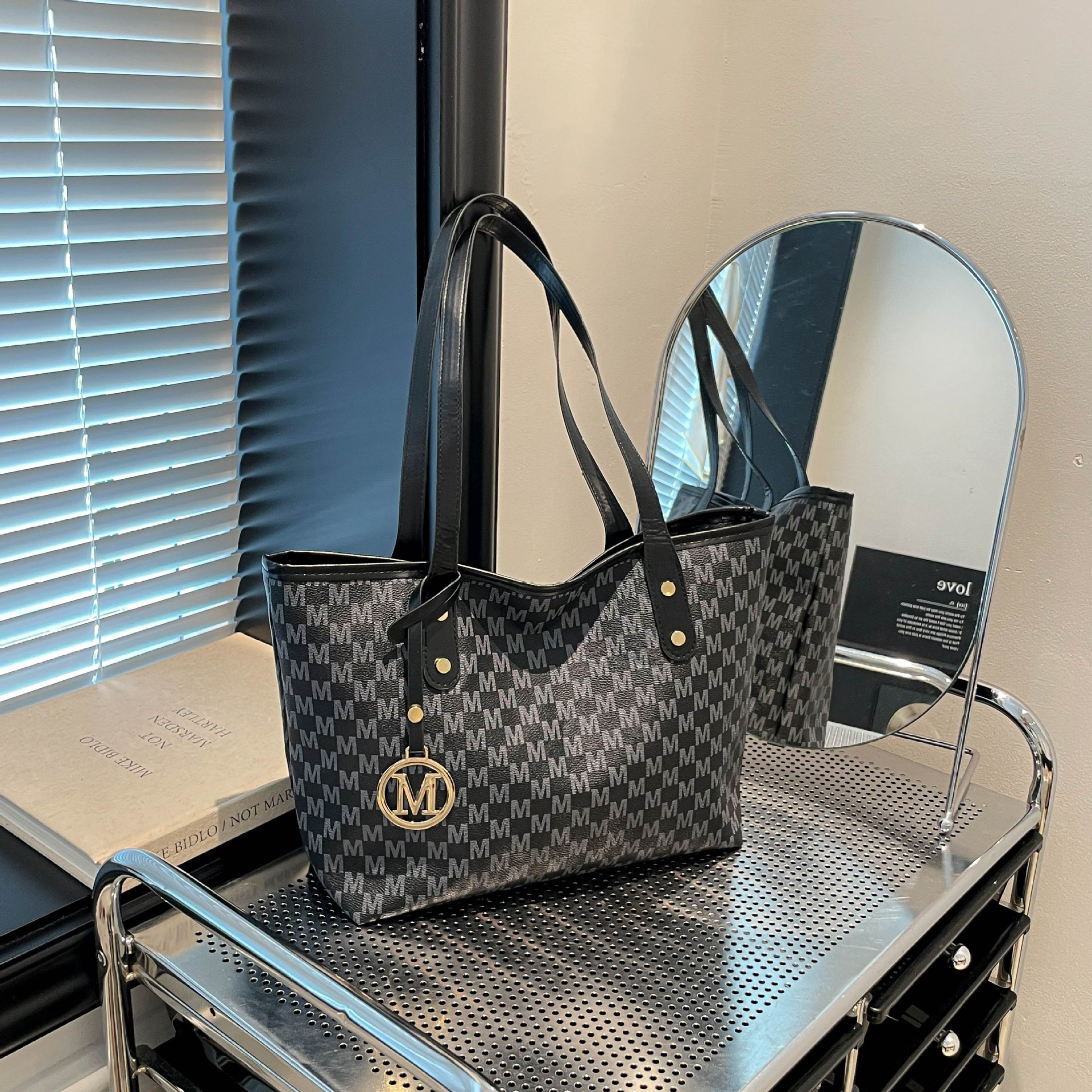 Relaxed Style Bag, Commuter Tote Bag for Women, 2026 Spring New Fashion Trendy Shoulder Bag, Large Capacity Handbag