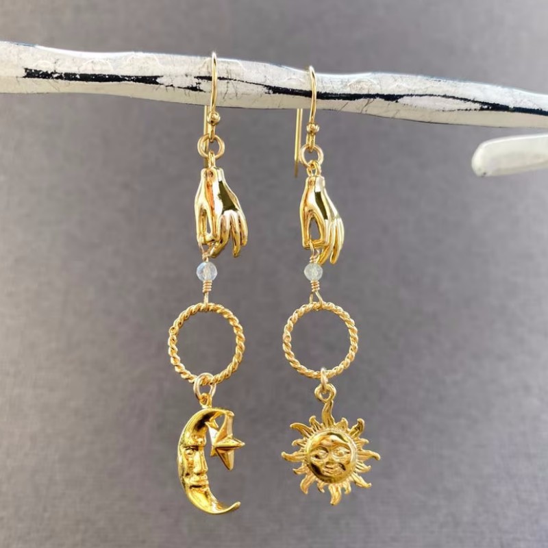 10g Weight Iron Ear Needle Material 1 Pair Retro Classic Style Sun Moon Plating Alloy Drop Earrings