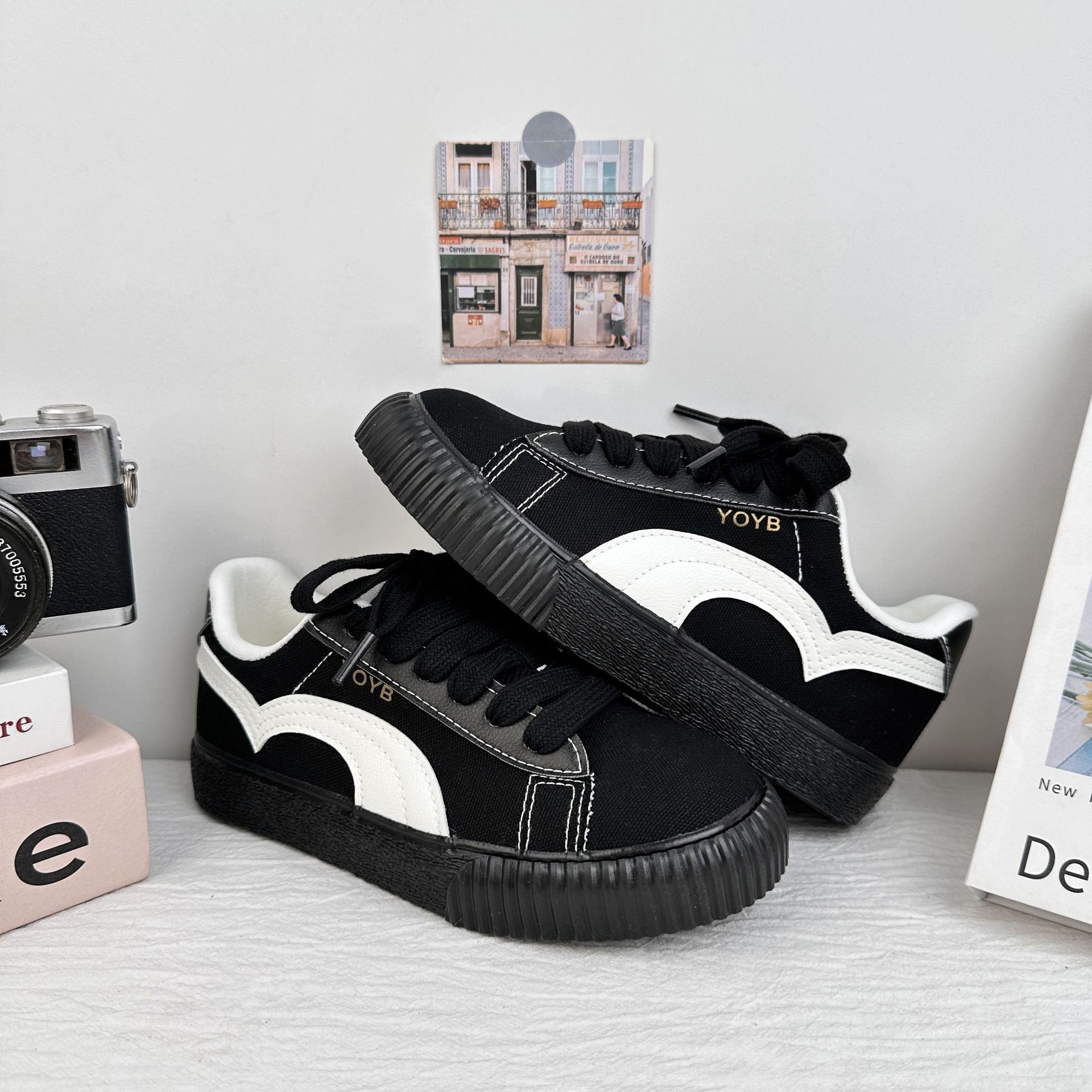 Zapatos de muffins para mujeres de verano de 2025 nuevos zapatos de skate casuales de moda chic