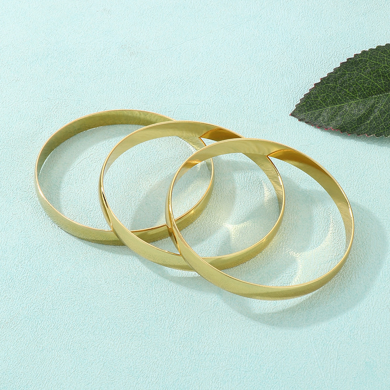 Stone-Free Inlay Material Bangle Classification Ion Plating (IP) 18K Gold Plated Solid Color 304 Stainless Steel Simple Style Classic Style Waterproof Non Tarnish 304 Stainless Steel Bangle