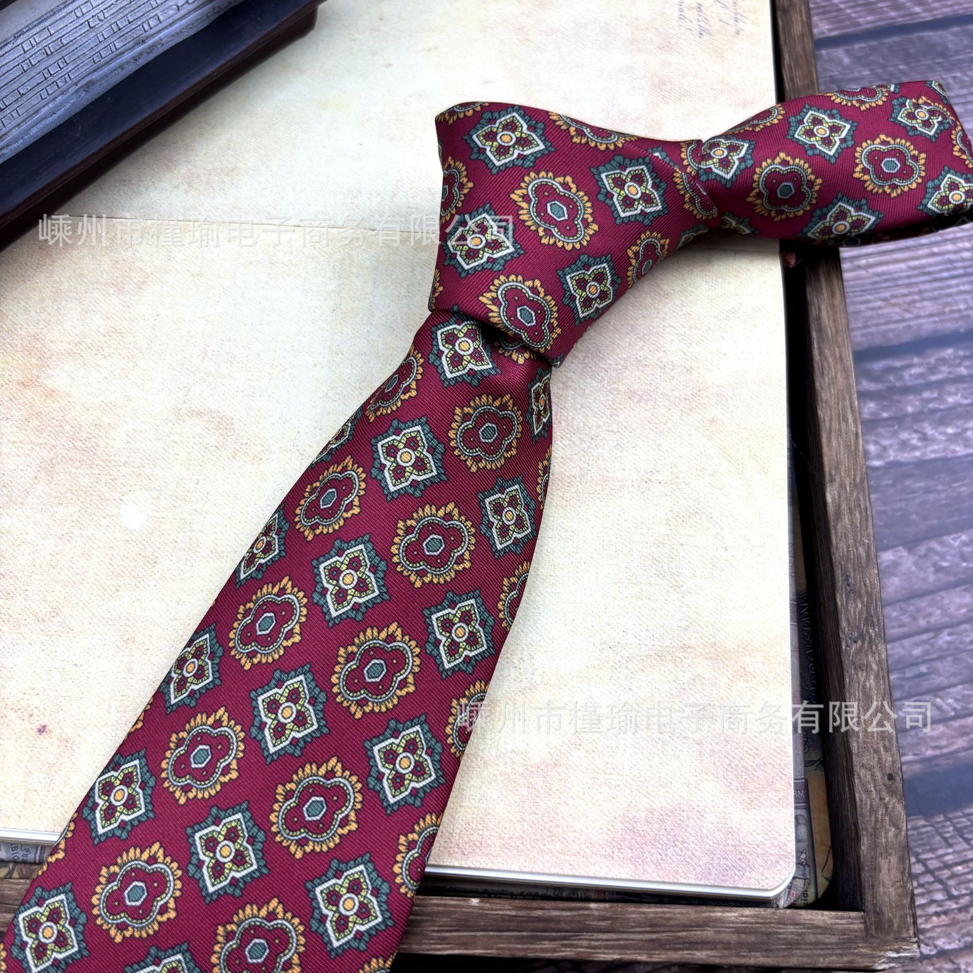 21 버건디 플라워 화환 프린트 핸드메이드