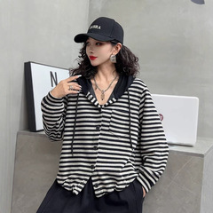 条纹连帽卫衣女 2025秋新款复古磨毛宽松下摆抽绳单排扣开衫25157
