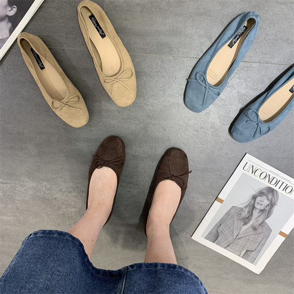 Universal ballet shoes flat square toe with bow