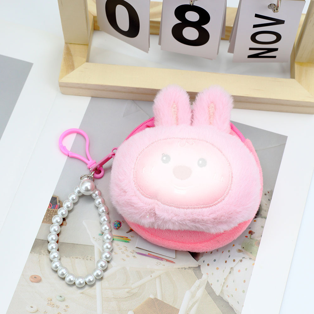 복숭아색 토끼 귀