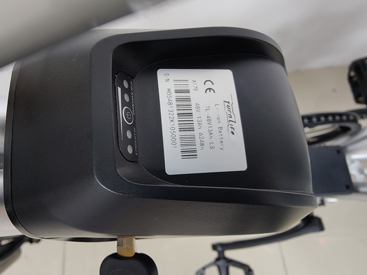 E6-银色+高肩前叉 1(5).jpg