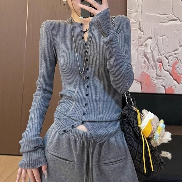 法式灰色镂空针织开衫女早秋季设计感小众修身显瘦内搭打底衫上衣|undefined