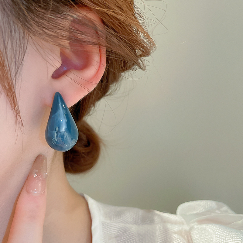 Water Droplets, Solid Color Pattern Women's Gender 1 Pair Vintage Style Simple Style Water Droplets Solid Color Arylic Alloy Ear Studs