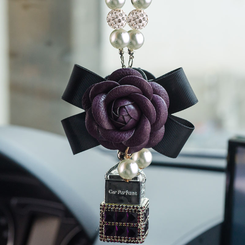 Colgante de coche, colgante de coche, botella de perfume de diamantes, decoración de coche de camelia, suministros de coche, bricolaje