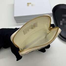 赠品山茶花吊饰黑丝绒手拿包菱格收纳包长钱包 配礼盒