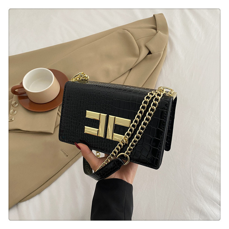 Borsa da donna con motivo coccodrillo Borsa a tracolla con catena color fiore 2023 Nuova borsa da pendolarismo stile occidentale semplice Borsa a tracolla stile occidentale_voghion.com