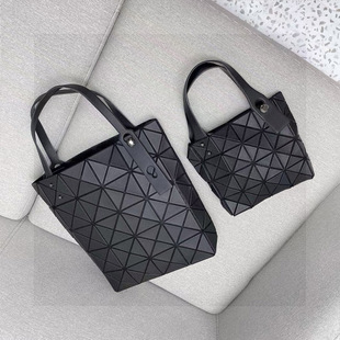 �ձ���������С���Ў׺��������¿�ͬɫ��ᔴ󷽺Іμ�����Ů��