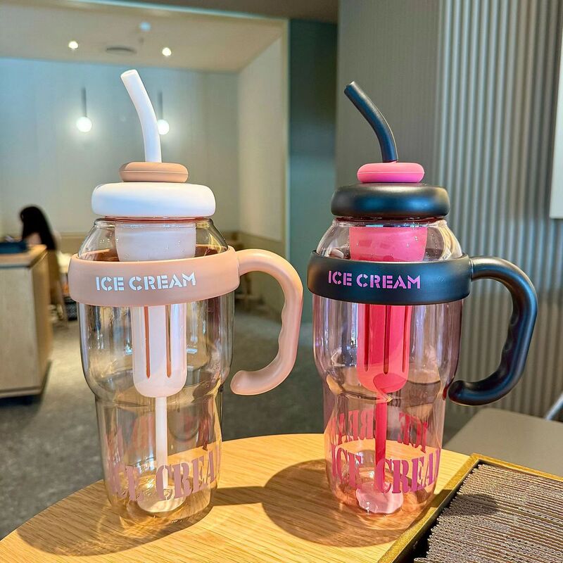 新款高颜值夏季塑料杯顿顿桶奶茶杯带吸管杯可爱手柄超大容量水壶|undefined