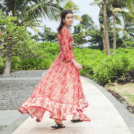 海边度假连衣裙女夏拍照民族风碎花裙复古文艺波西米亚V领裙F151