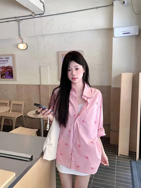 Cute fuchsia autumn long shirt with bow