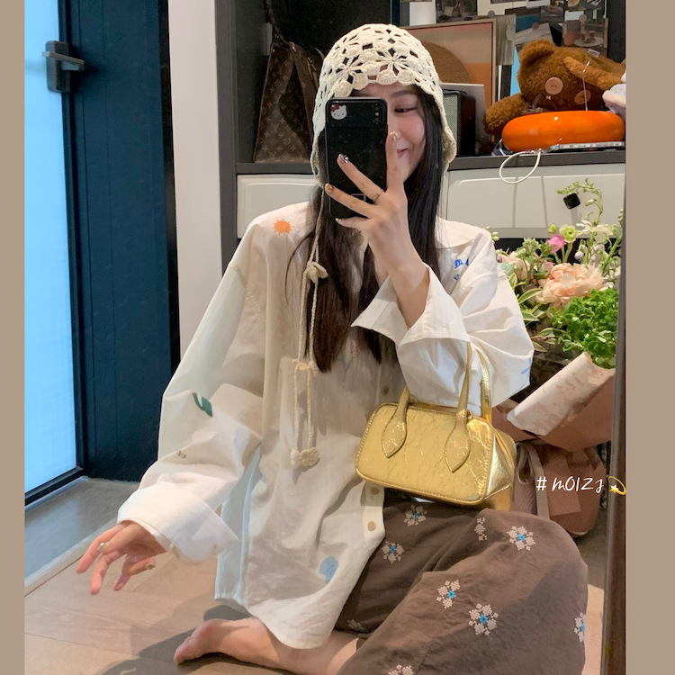 刺绣印花长袖衬衫女上衣女秋2025高级感防晒薄宽松竖条纹通勤百搭|undefined