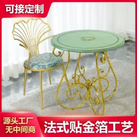 挂钟、壁钟;角几/边几;户外金属桌椅