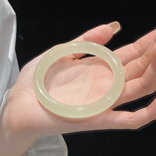 �����CŮ����Ȼ�����������2025�¿��͋����|�����նY��