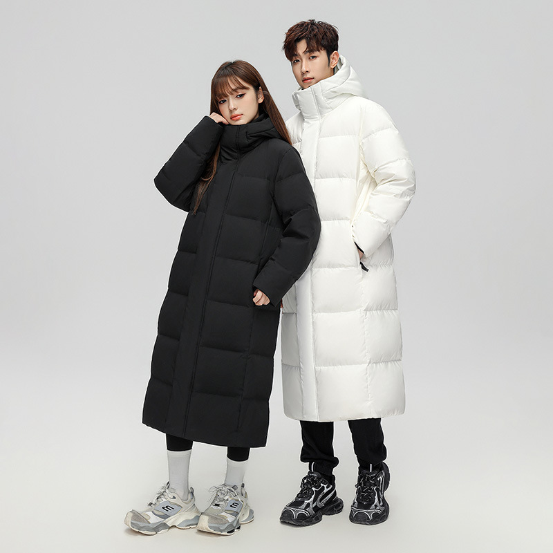 Chaqueta de plumón para hombres y mujeres mediana y larga en invierno de 2025 nuevos productos sobre la rodilla alargada y gruesa tendencia de chaqueta de hombre