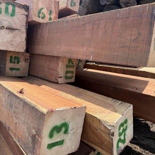 ����Ѫ̴ ��ʯɣ�Ҿ��� ��ˇƷ��� ȫ�����b ԭľ���