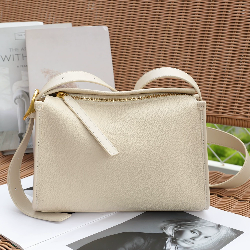 Trend fashionable leather one-shoulder bag, city style, cowhide, genuine leather