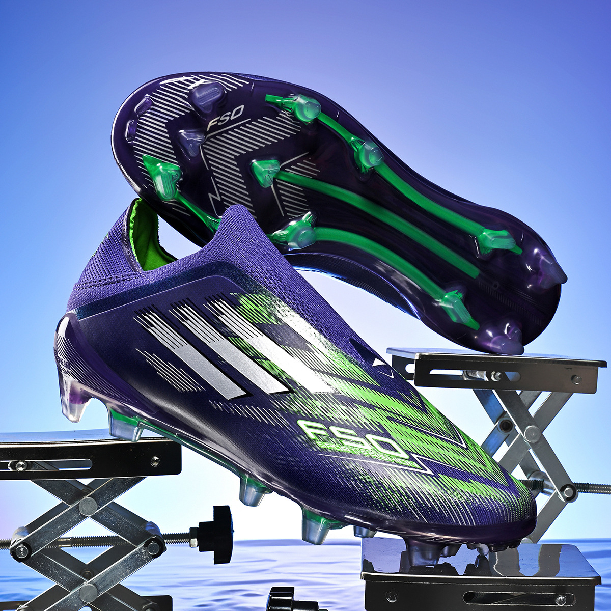 Zapatos de fútbol infantiles transfronterizos, zapatos de fútbol adolescentes masculinos, estudiantes, zapatos de fútbol femeninos TF, zapatos de fútbol aggravar al por mayor