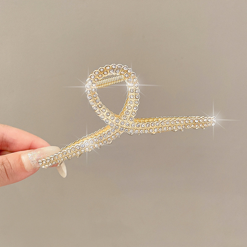 Celebridad de Internet 2024 Nueva Perla grande horquilla clip de pelo hembra Cabeza trasera horquilla tocado clip avanzado clip de tiburón