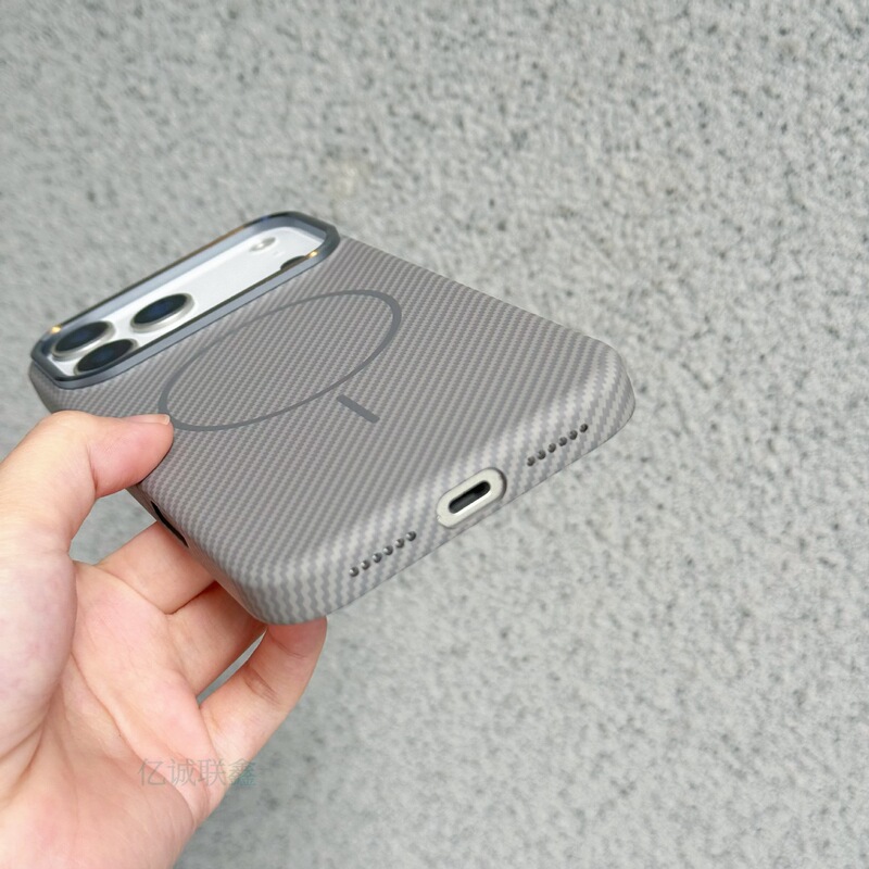 适用苹果17promax碳纤维纹磁吸手机壳iPhone16肤感15全包13保护套|undefined
