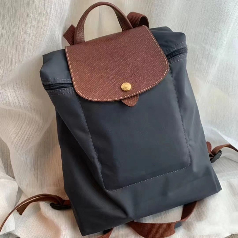 Classic gun gray shoulders