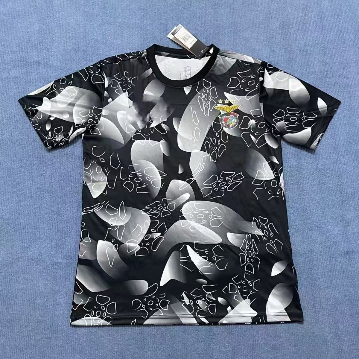 Una generación de uniformes de fútbol, nuevos uniformes de entrenamiento, camisetas, Italia AC, Barcelona, Real Madrid, Brasil, Japón, Ajax