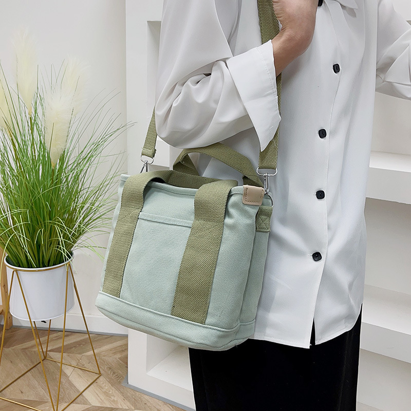 2024 Summer New Portable Canvas Bag Japanese Style Daily Use Large Capacity Layered Shoulder Bag Women's Portable Tote Bag Wholesale