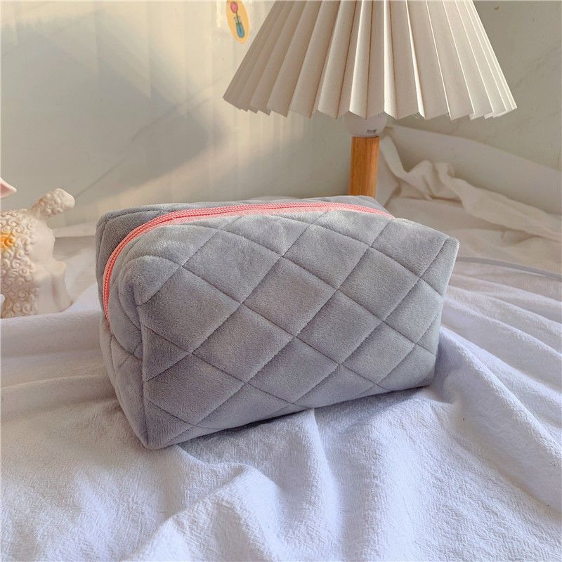Bolsa de cosméticos bolsa de almacenamiento bolsa de viaje portátil de gran capacidad bolsa de almacenamiento de cosméticos lindo de alta apariencia nueva bolsa de almohada
