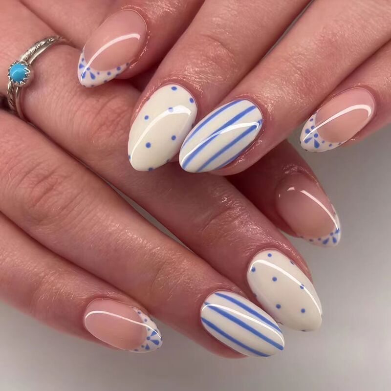 30 Pieces of Cross-Border Best-Selling Daily-Use Simple Polka Dot Oval Press-On Nails, High-End Blue French Plaid Nail Stickers