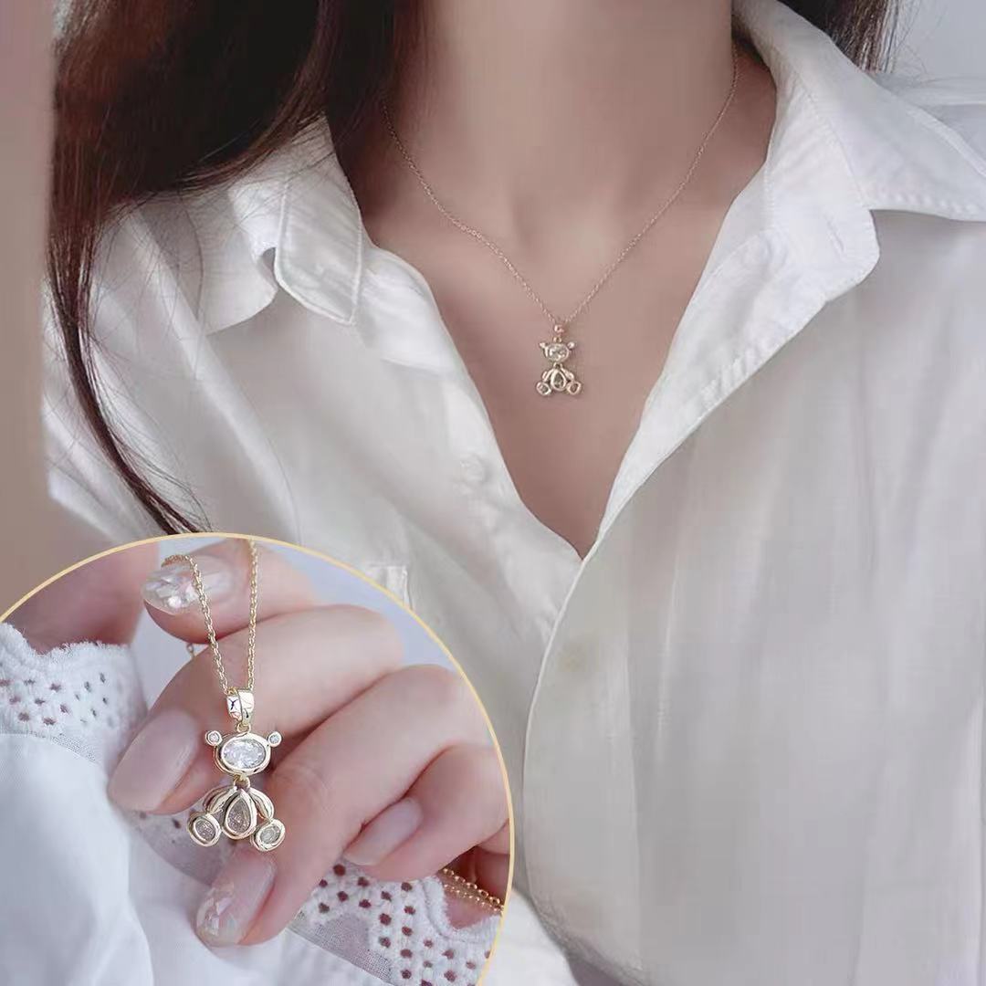South Korean sophisticated three dimensional goods with zircon