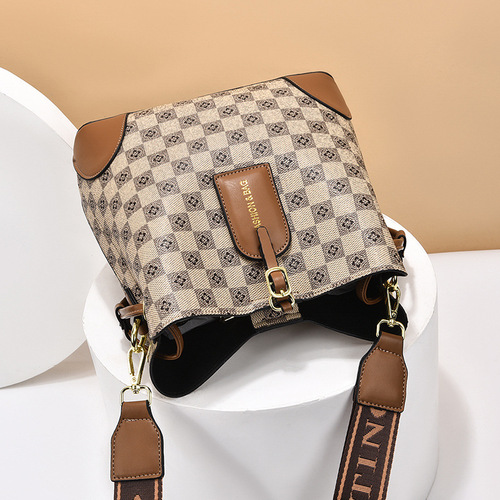 Manufacturer's Retro Fashion Handbag Women's Bag 2024 New Stitching Contrast Color Printed One-Shoulder Diagonal Bucket Bag for Women