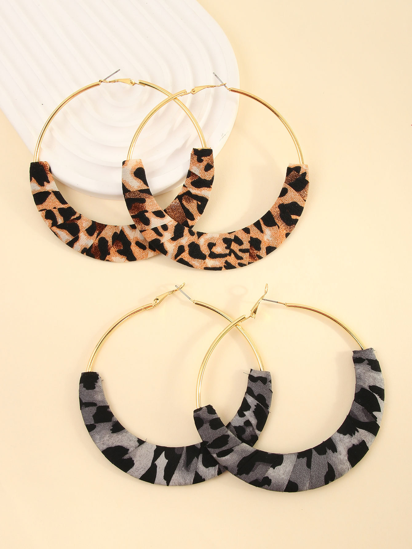 33g Weight 1 Pair Elegant Lady Geometric Leopard Zinc Alloy Earrings