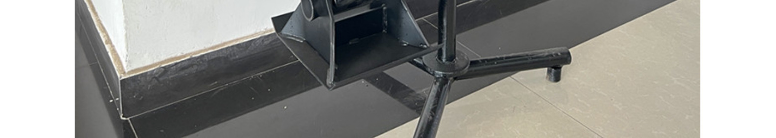 Manufacturer Wholesale of Lightweight External Leg Support Accessories, Support Devices, and Internal Leg Supports for Semi-Trailers