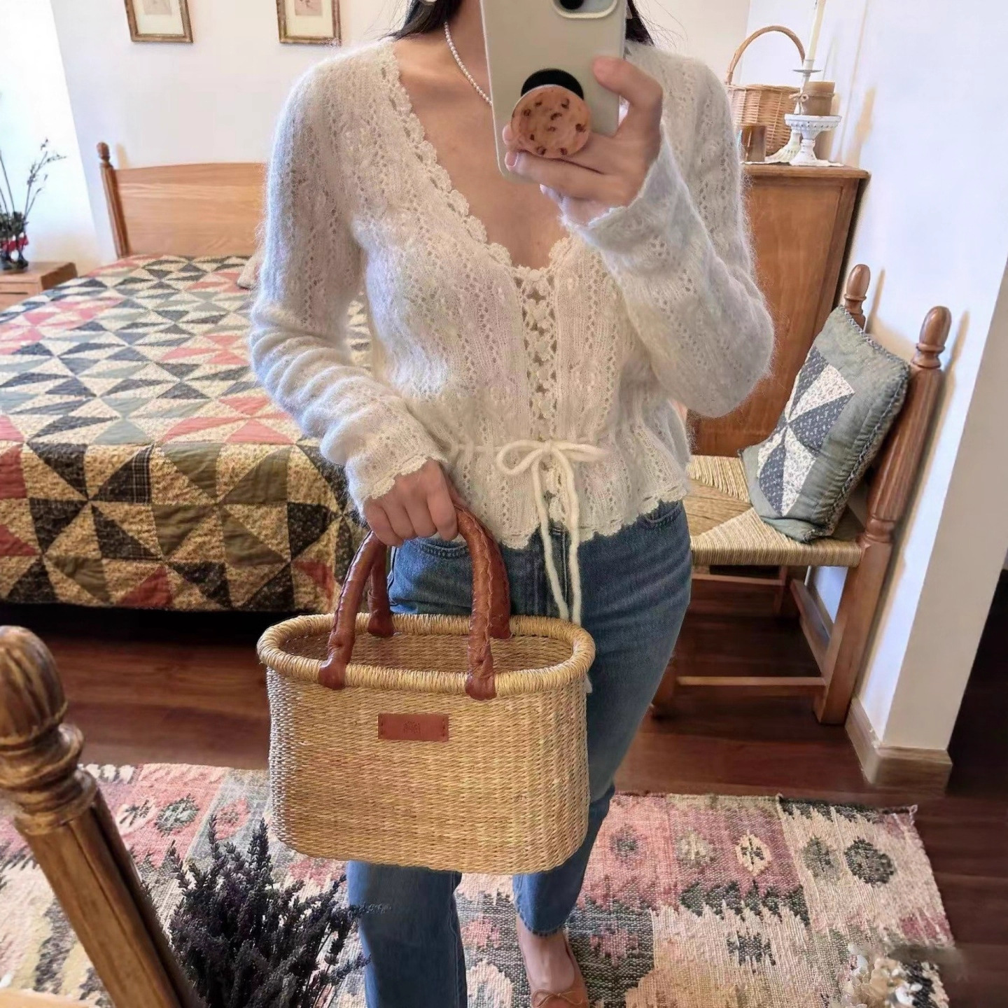 法式小众25秋冬新款马海毛混纺手钩扇贝边针织开衫深V领收腰毛衣