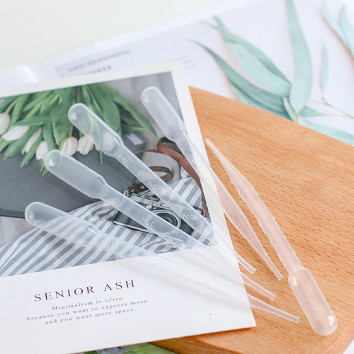 Meimu Er Disposable 3ml Plastic Graduated Dropper for DIY Aromatherapy Essential Oil Dosing and Packaging Tool