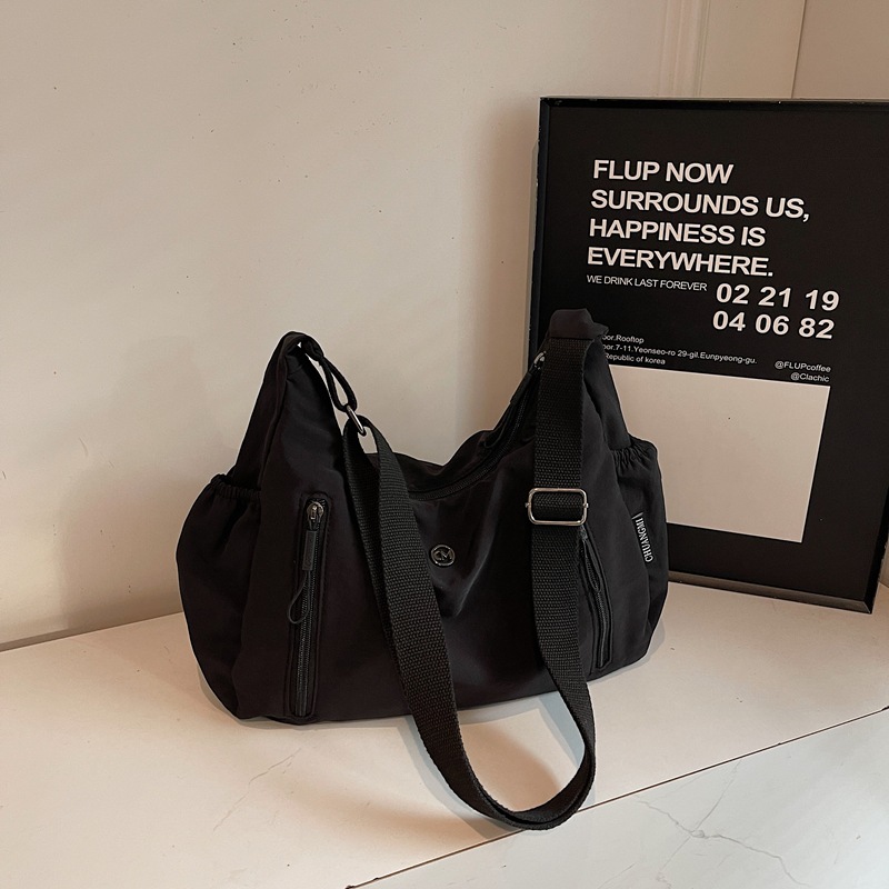 Large Capacity Women's Bag 2025 New Lightweight Commuter Crossbody Bag Multi-Pocket Waterproof Nylon Tote Bag - Thumbnail 4