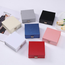 厂家批发翻盖盒项链戒指手链装饰盒礼品盒高级感首饰收纳盒蝴蝶