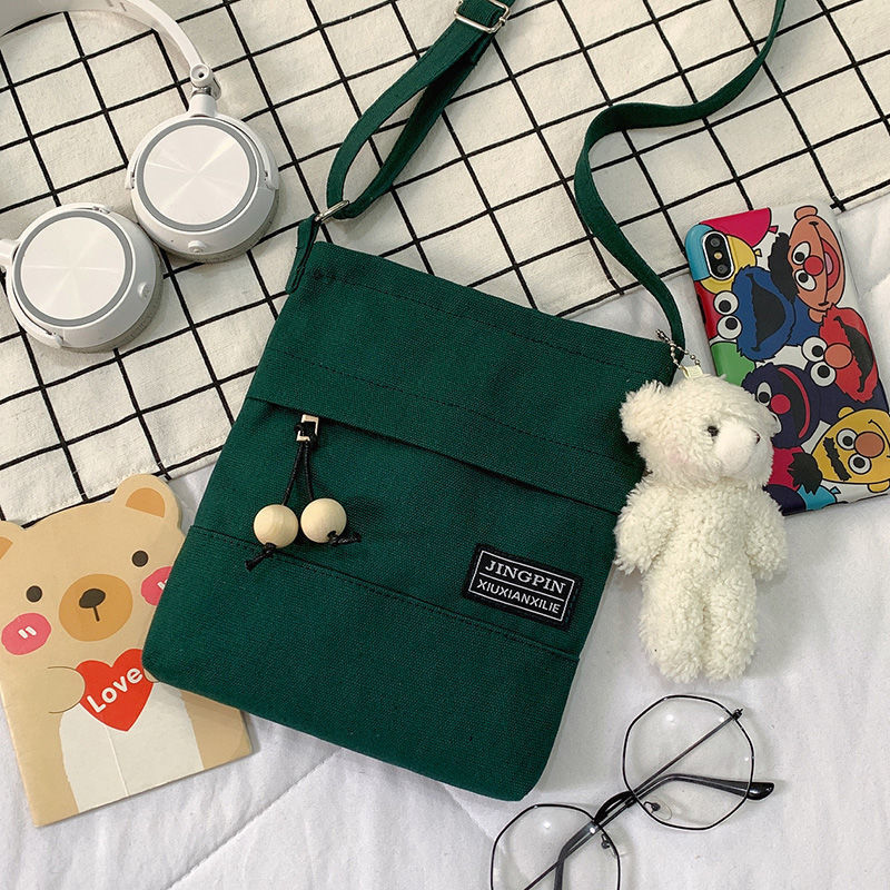 다크 그린 홍당무 곰 펜던트