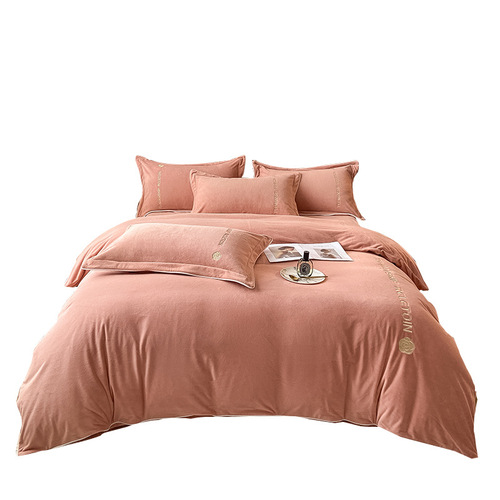 High-end Class A baby milk velvet four-piece set thickened double-sided velvet winter coral velvet warm quilt cover bedding wholesale