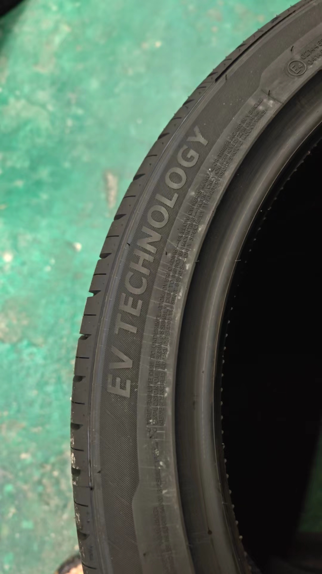 Brand New / Long Road Hong Ev Tires Are Ultra-Quiet, Low Rolling Resistance and Strong Grip, Suitable for Oil Vehicles