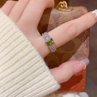 С���ʯ�Gɫ�����_�ڽ�ָ�p�ݺ��s�׺�ʳָ��߼��аٴ�ָ�h���