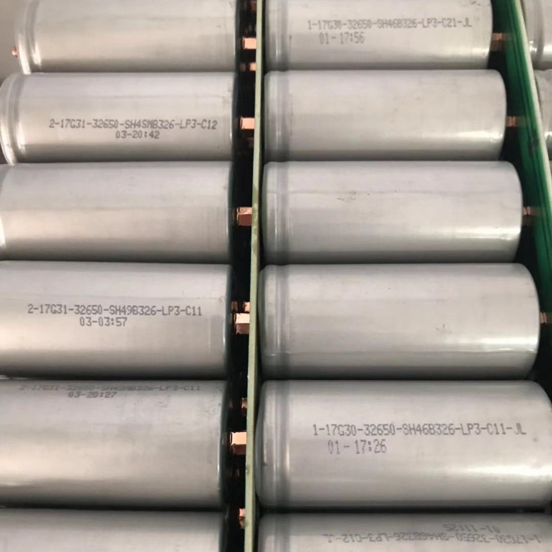 32650锂电池3.2V5500-5700mAh 电动车太阳能路灯光伏储能等适用