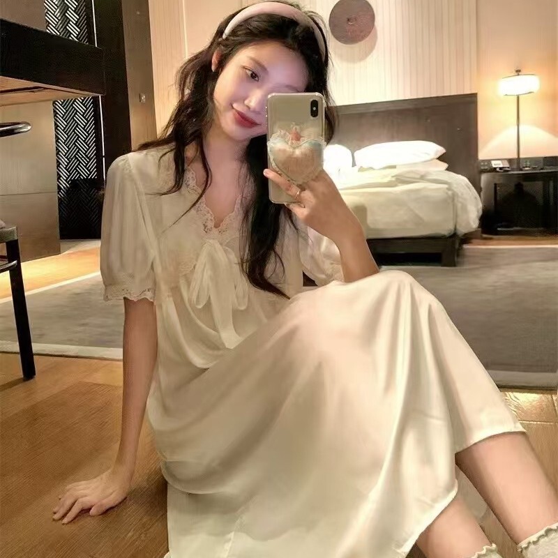 Palace Style Breast Pads, Sweet Ice Silk Pajamas for Women, V-Neck Lace Bow Home Clothes, High-End French New Nightgown Palace Style Breast Pads, Sweet Ice Silk Pajamas for Women, V-Neck Lace Bow Home Clothes, High-End French New Nightgown