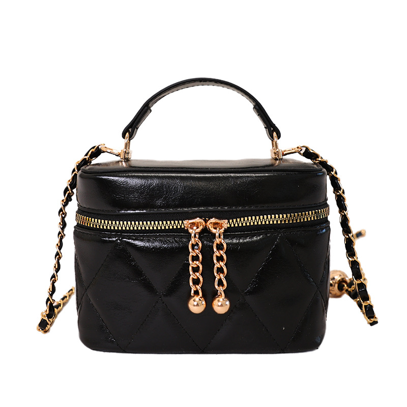 Caja de mano de nicho coreana, bolso pequeño cuadrado para mujeres 2026 nueva cadena de diamante moda versátil bolso de lujo ligero